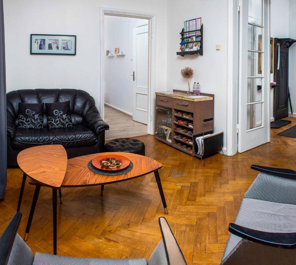 Central Perk Apartments Riga Ngoại thất bức ảnh