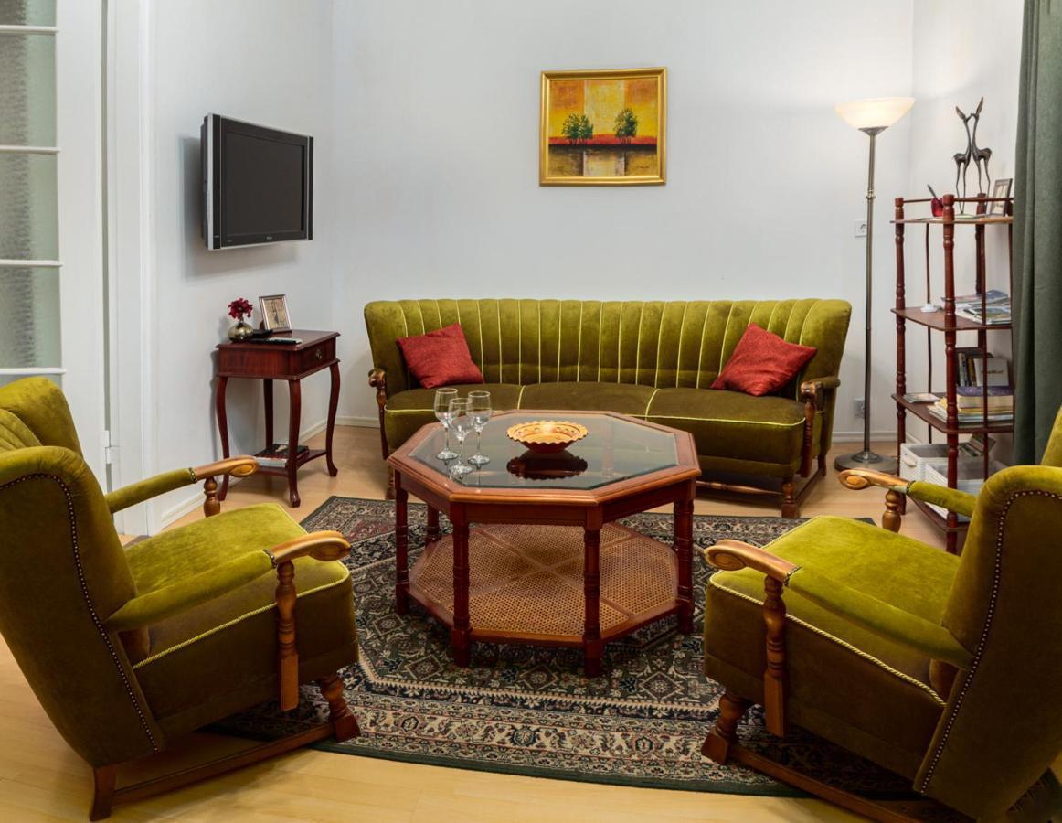 Central Perk Apartments Riga Ngoại thất bức ảnh